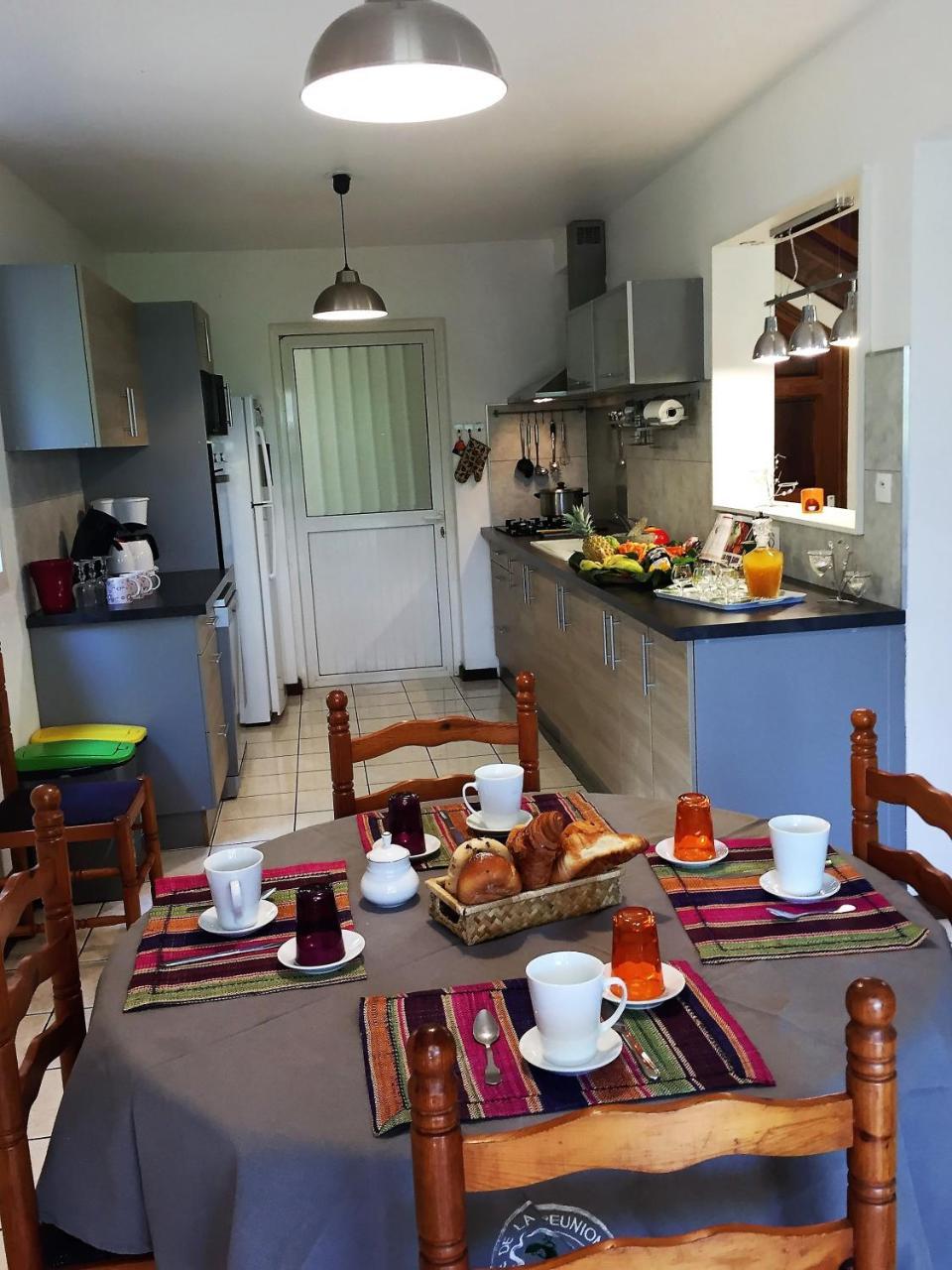Capucine Les Hauts Riviere Saint-Louis Esterno foto